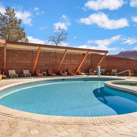 Wolfe'S Moab, Adult Only Hotel Exterior photo