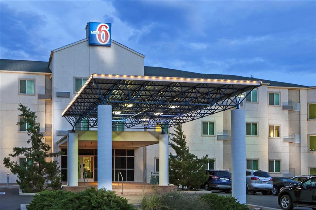 Wolfe'S Moab, Adult Only Hotel Exterior photo